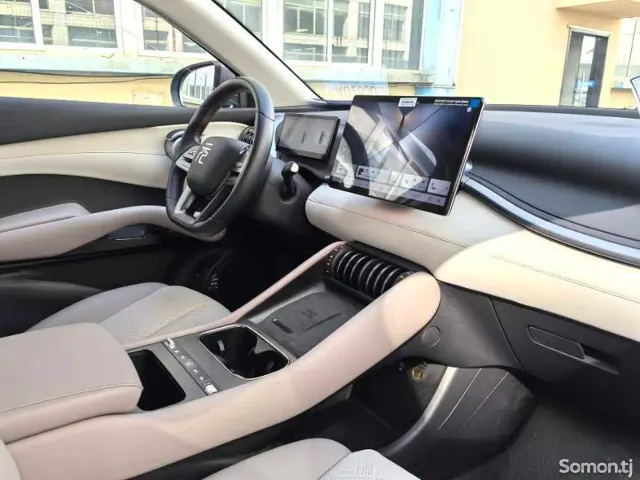BYD Yuan Plus 2025 · AT