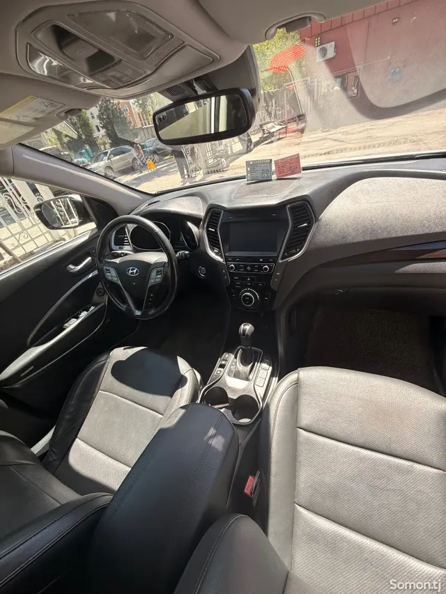 Hyundai Santa Fe 2018 · 2.0 AT