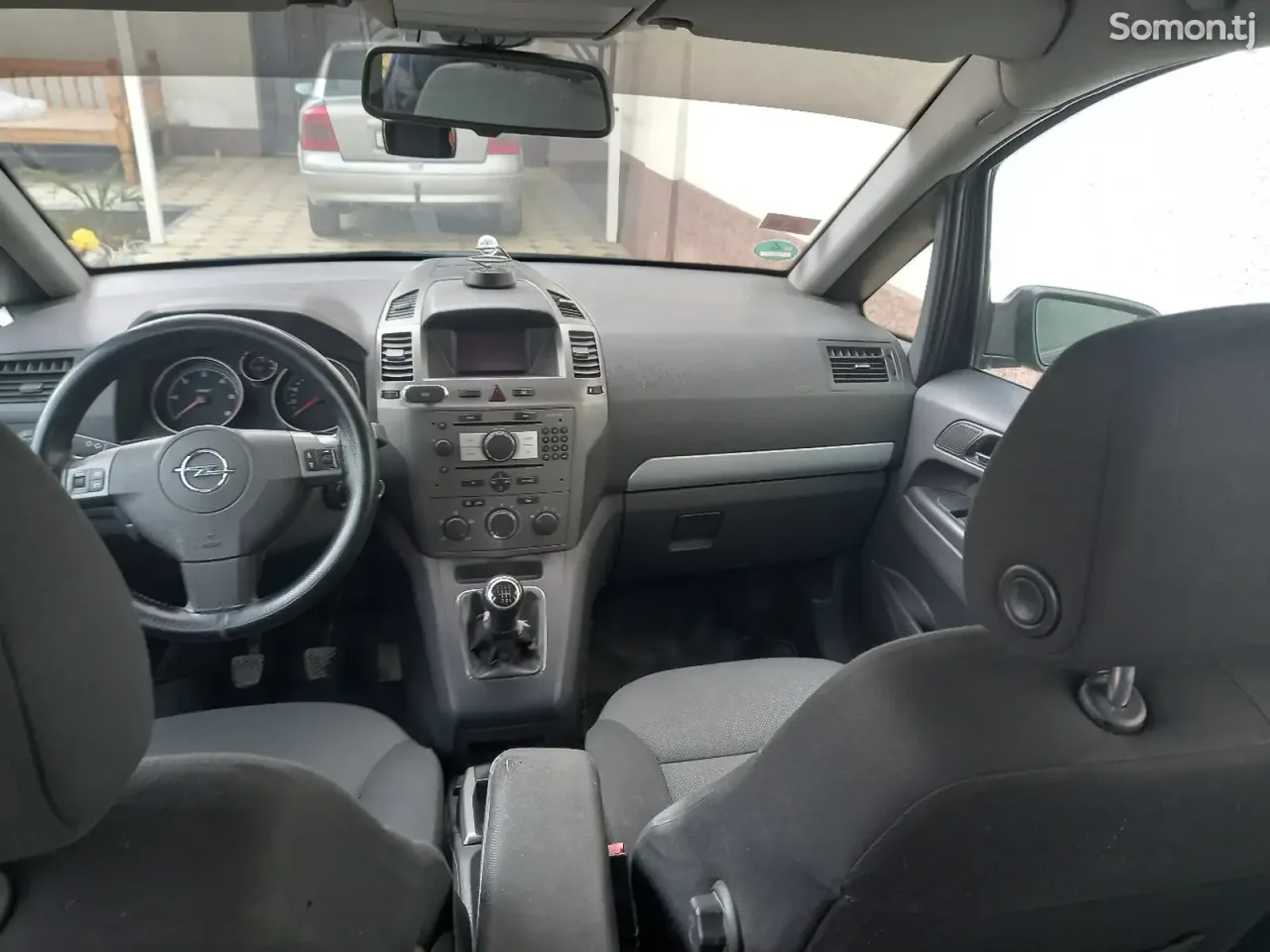 Opel Zafira 2007 · 1.9 MT