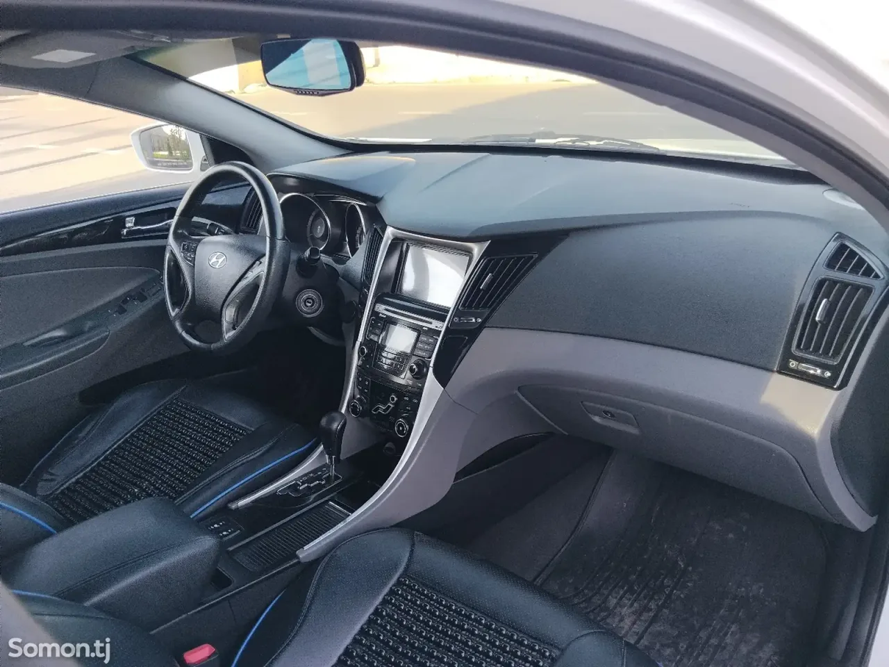 Hyundai Sonata 2010 · 2.0 AT