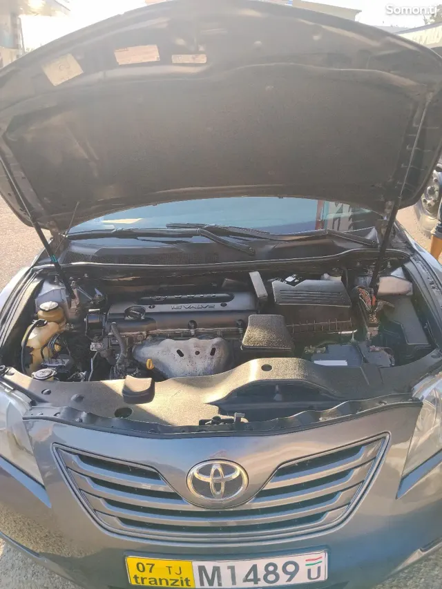 Toyota Camry 2007 · 2.4 AT