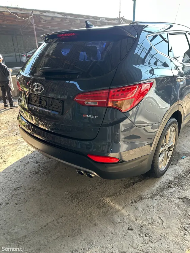 Hyundai Santa Fe 2014 · 2.0 AT