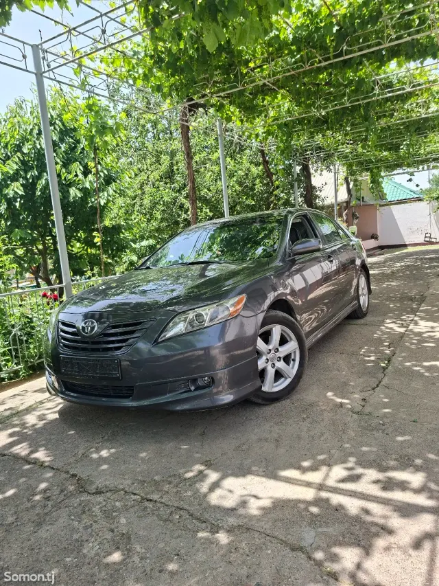 Toyota Camry 2009 · 2.4 AT