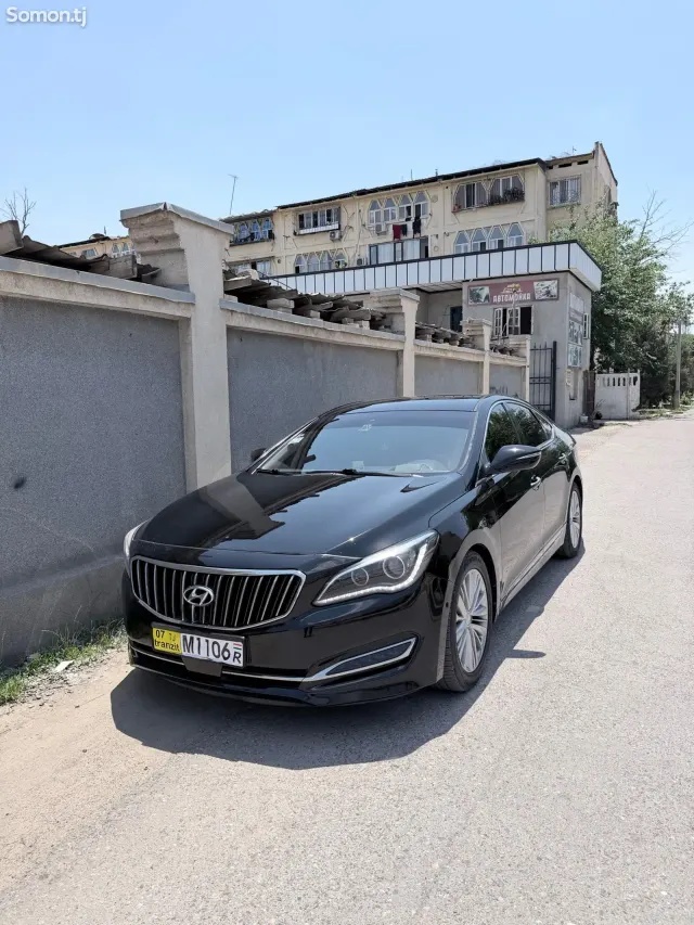 Hyundai Aslan 2014 · 3.0 AT
