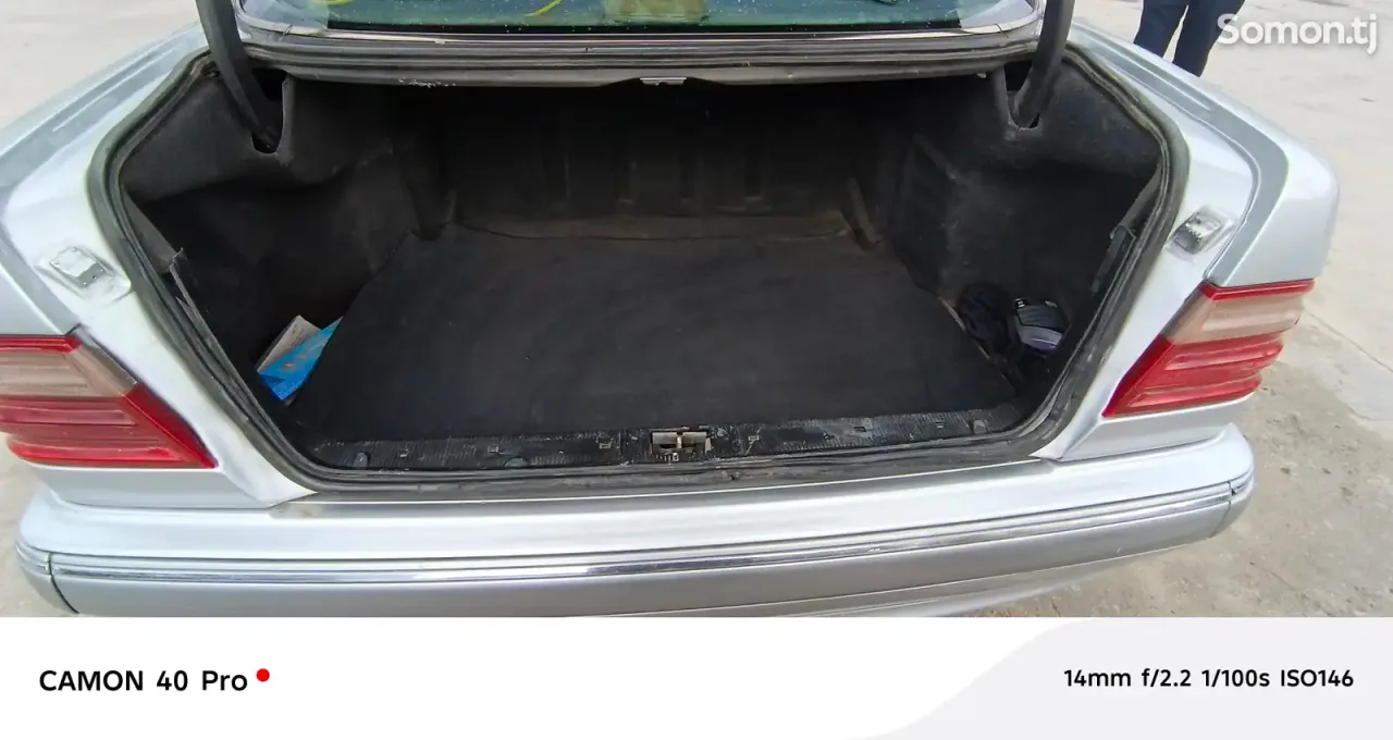 Mercedes-Benz E class 1996 · 2.0 MT