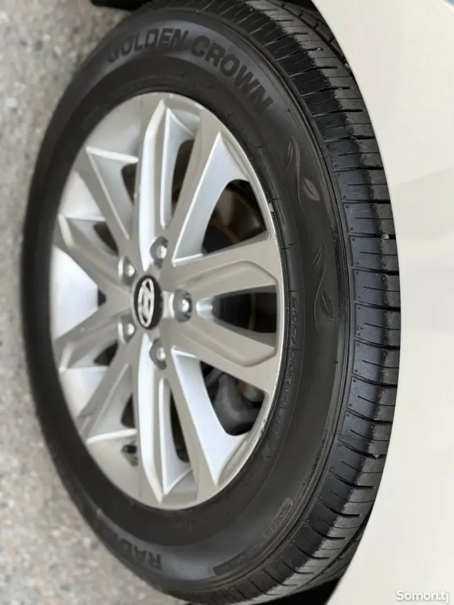 Hyundai Avante 2014 · 1.6 AT