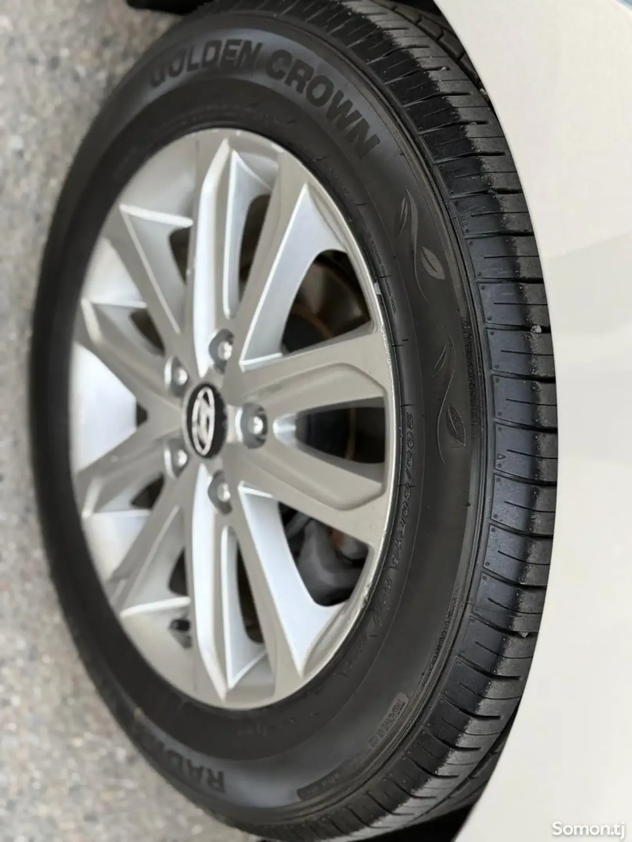Hyundai Avante 2014 · 1.6 AT