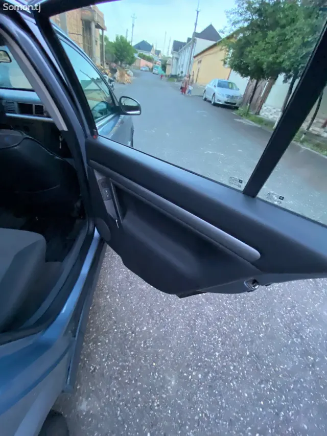 Opel Signum 2004 · 2.2 MT