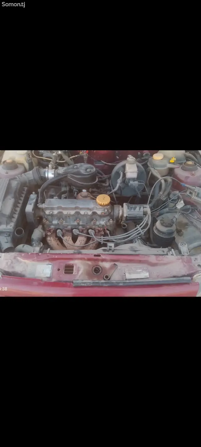 Opel Astra F 1993 · 1.6 MT