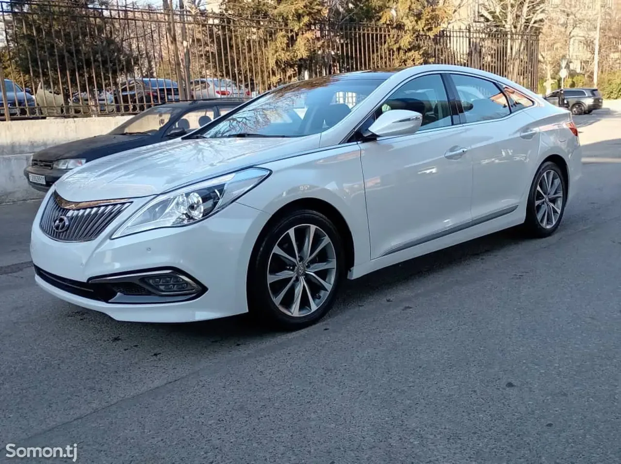 Hyundai Grandeur 2016 · 2.4 AT