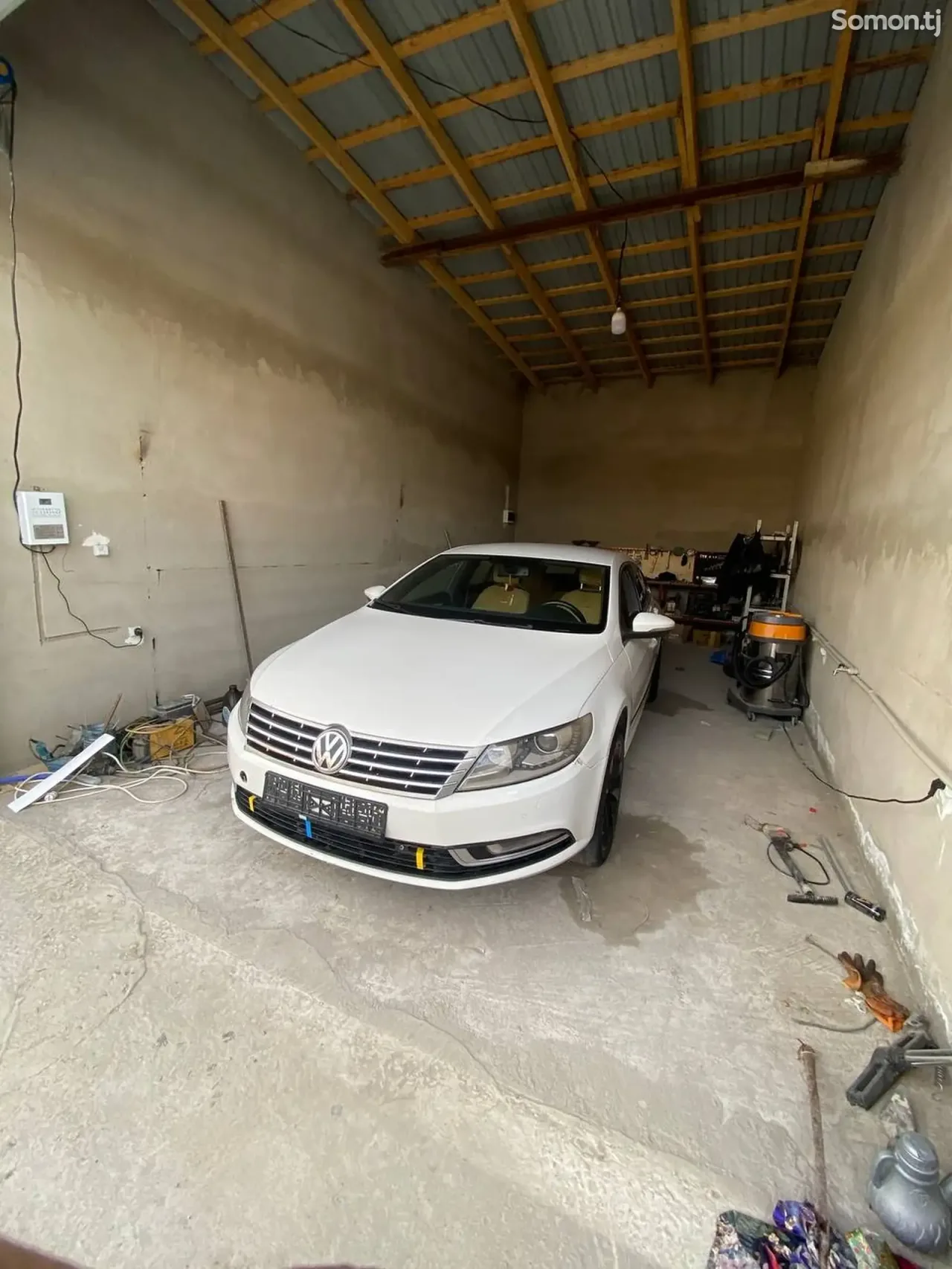 Volkswagen Passat 2012 · 1.8 AT