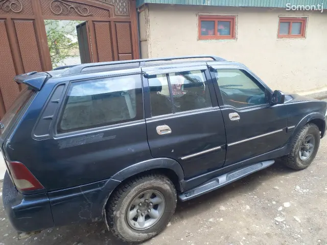 Ssang Yong Musso 1999 · MT