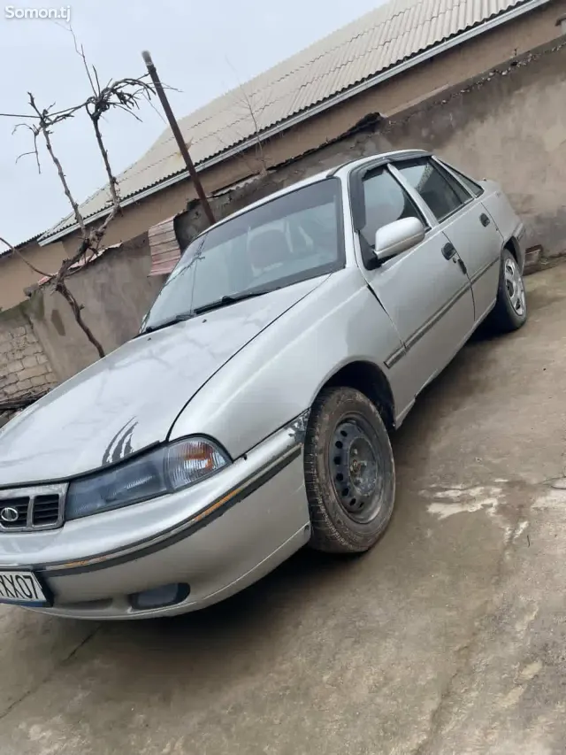 Daewoo Nexia 1994 · 1.6 MT