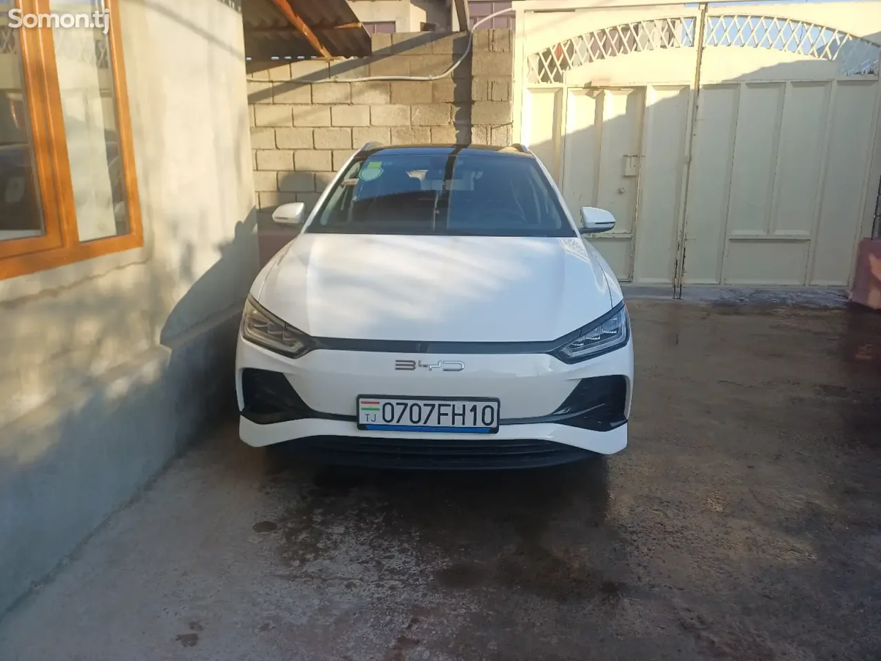 BYD E2 2024 · AT
