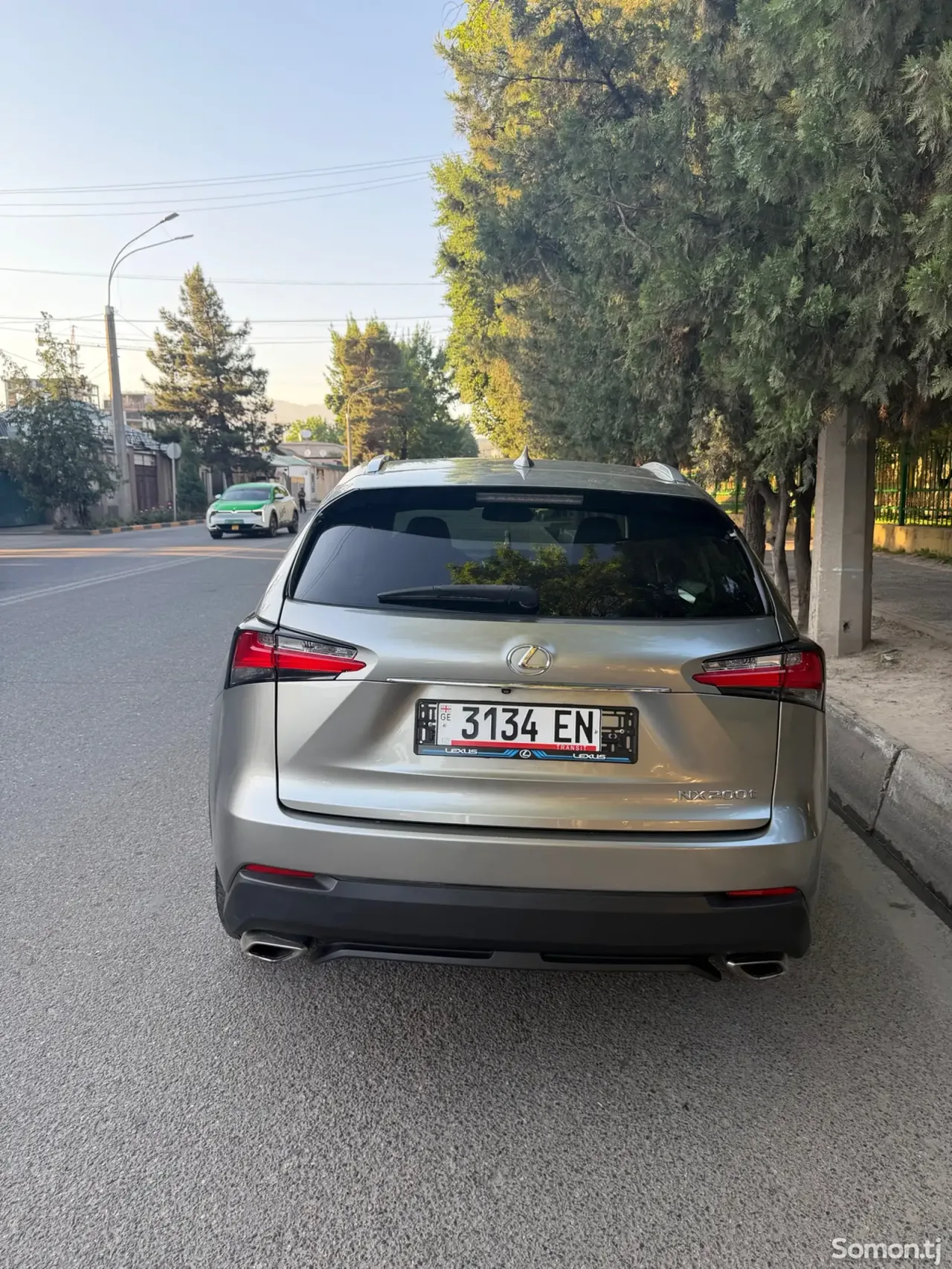 Lexus NX series 2015 · 2.0 AT