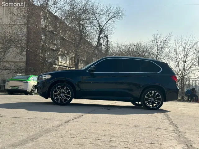 BMW X5 2015 · 3.0 AT
