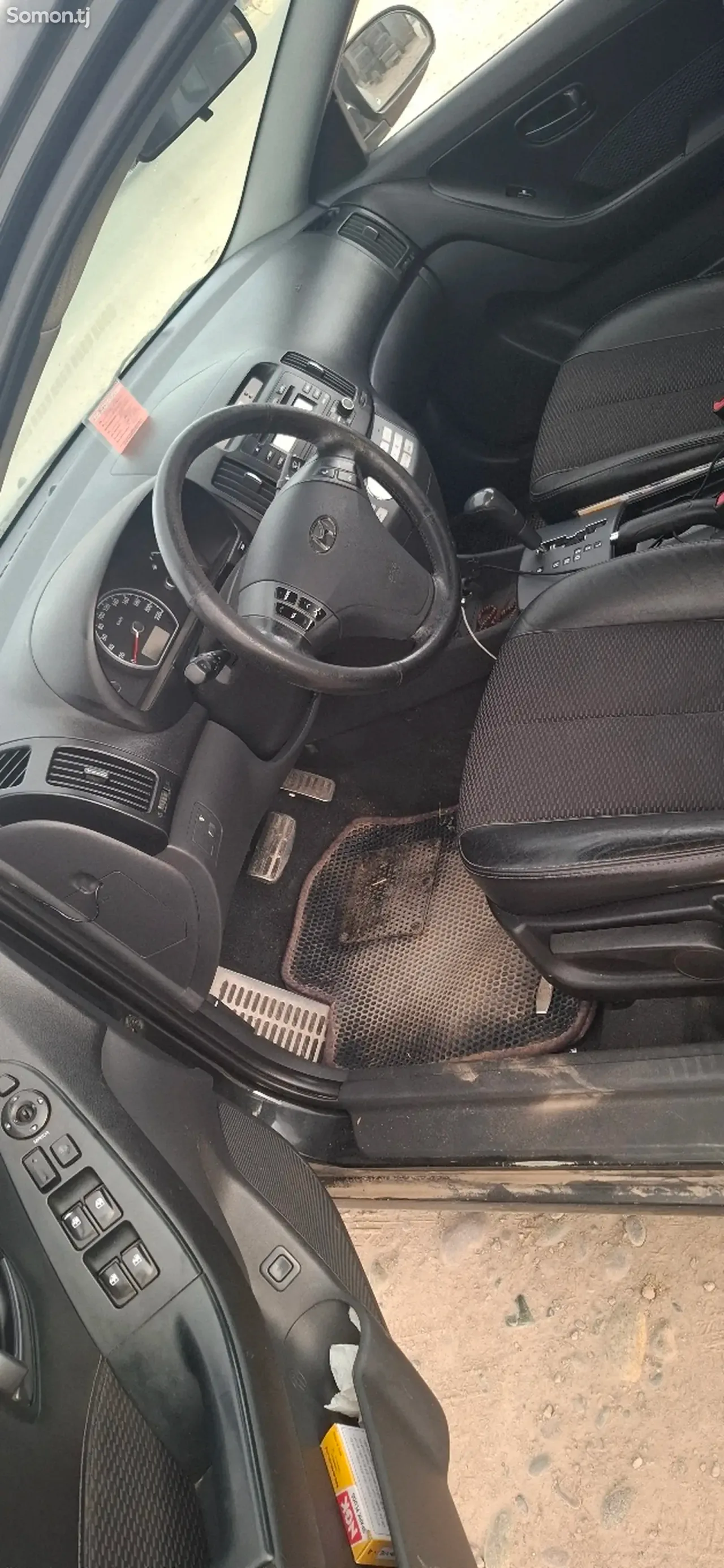 Hyundai Avante 2009 · 1.6 AT