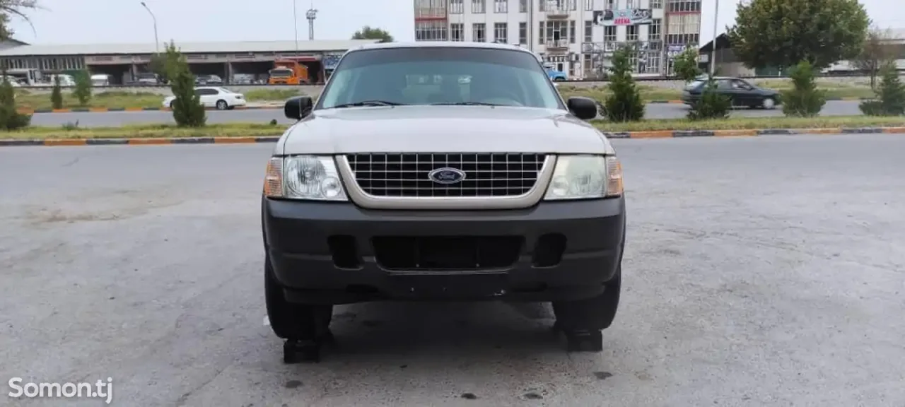 Ford Explorer 2005 · 4.0 AT