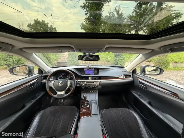 Lexus ES series 2015 · 3.0 AT