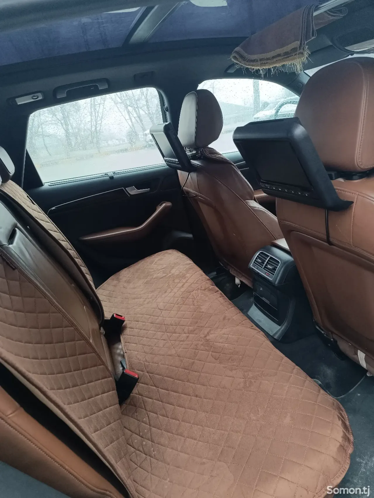Audi Q5 2012 · 3.2 AT