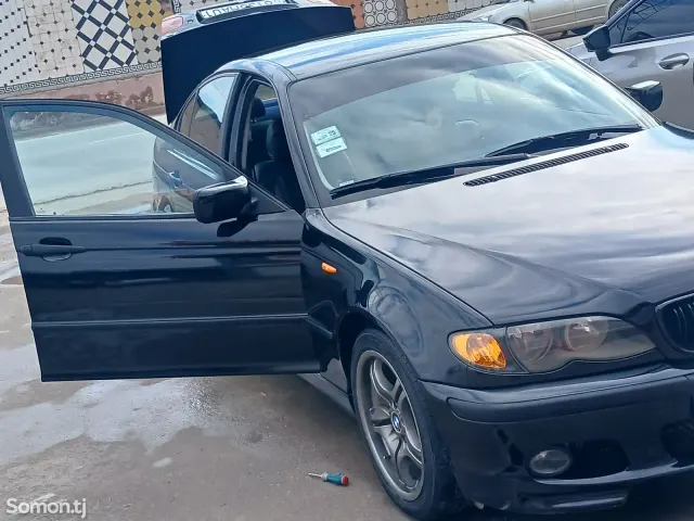BMW 3 series 2003 · 2.0 MT