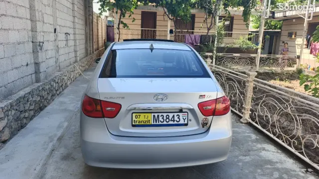 Hyundai Avante 2007 · 1.6 AT