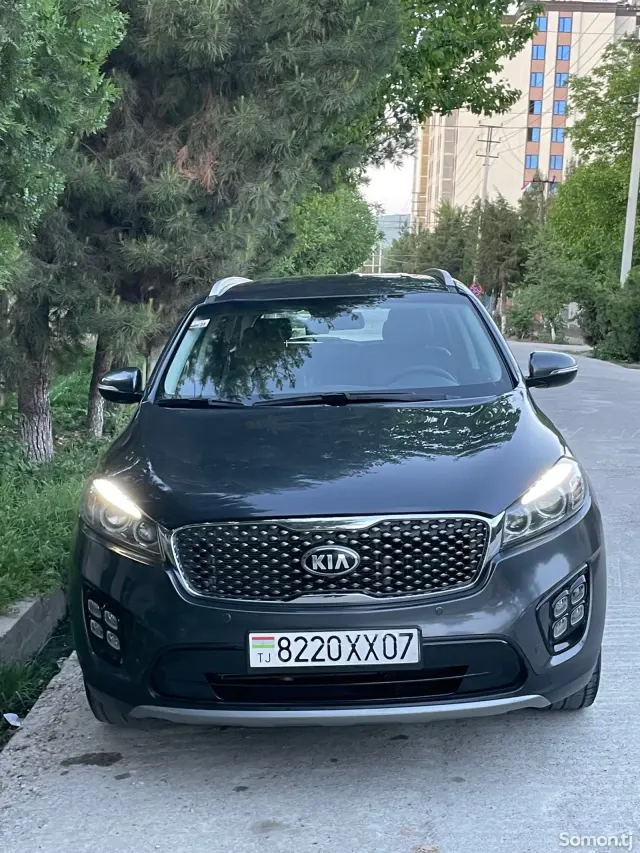Kia Sorento 2016 · 2.0 AT