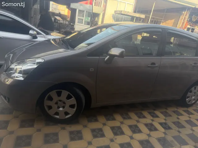 Toyota Verso 2007 · 1.8 MT