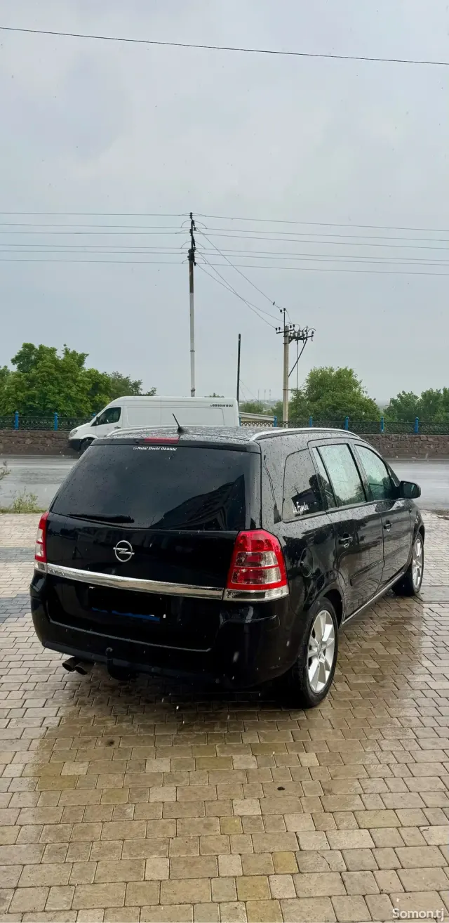 Opel Zafira 2014 · 1.8 MT