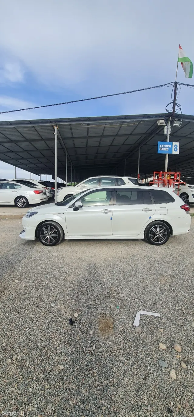 Toyota Fielder 2015 · 1.5 AT