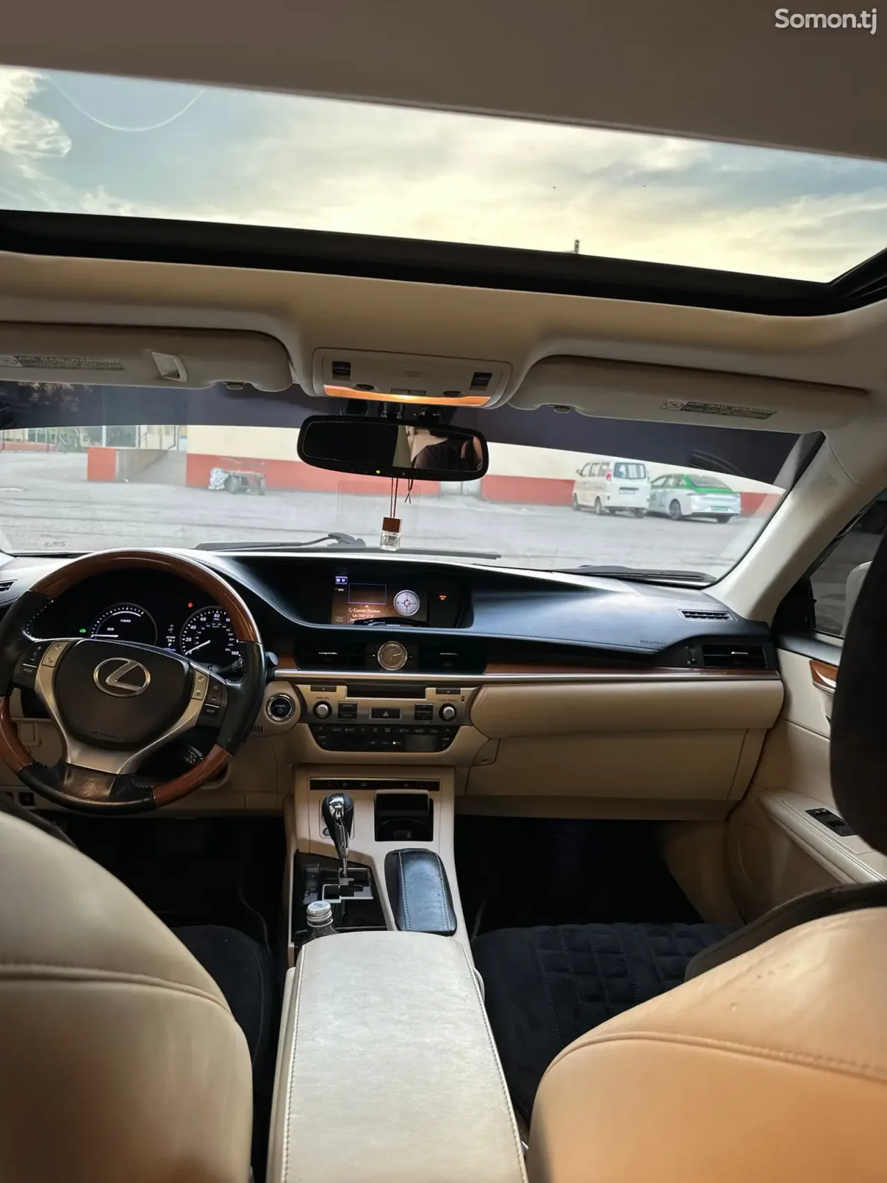 Lexus ES series 2014 · 3.0 AT