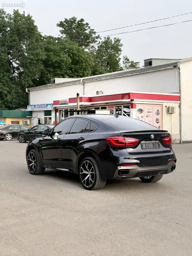 BMW X6 2017 · 5.0 AT