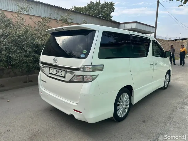 Toyota Vellfire 2014 · 2.4 AT