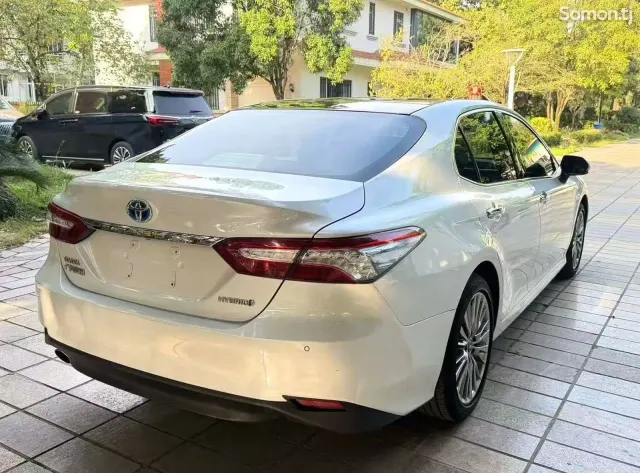 Toyota Camry 2018 · 2.5 AT
