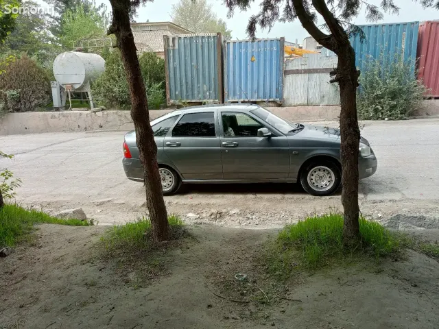 Lada (ВАЗ) Priora 2009 · 1.6 MT