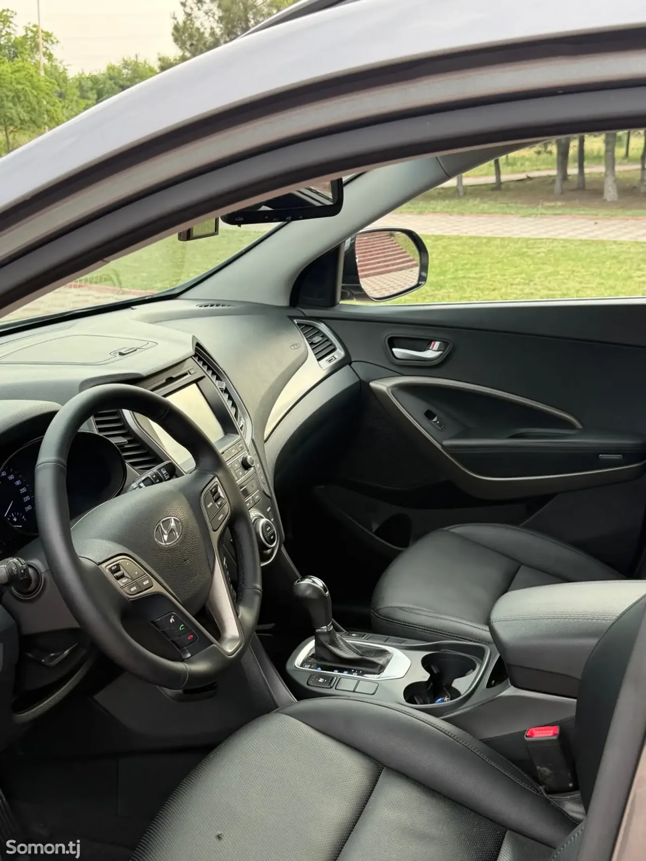 Hyundai Santa Fe 2016 · 2.0 AT