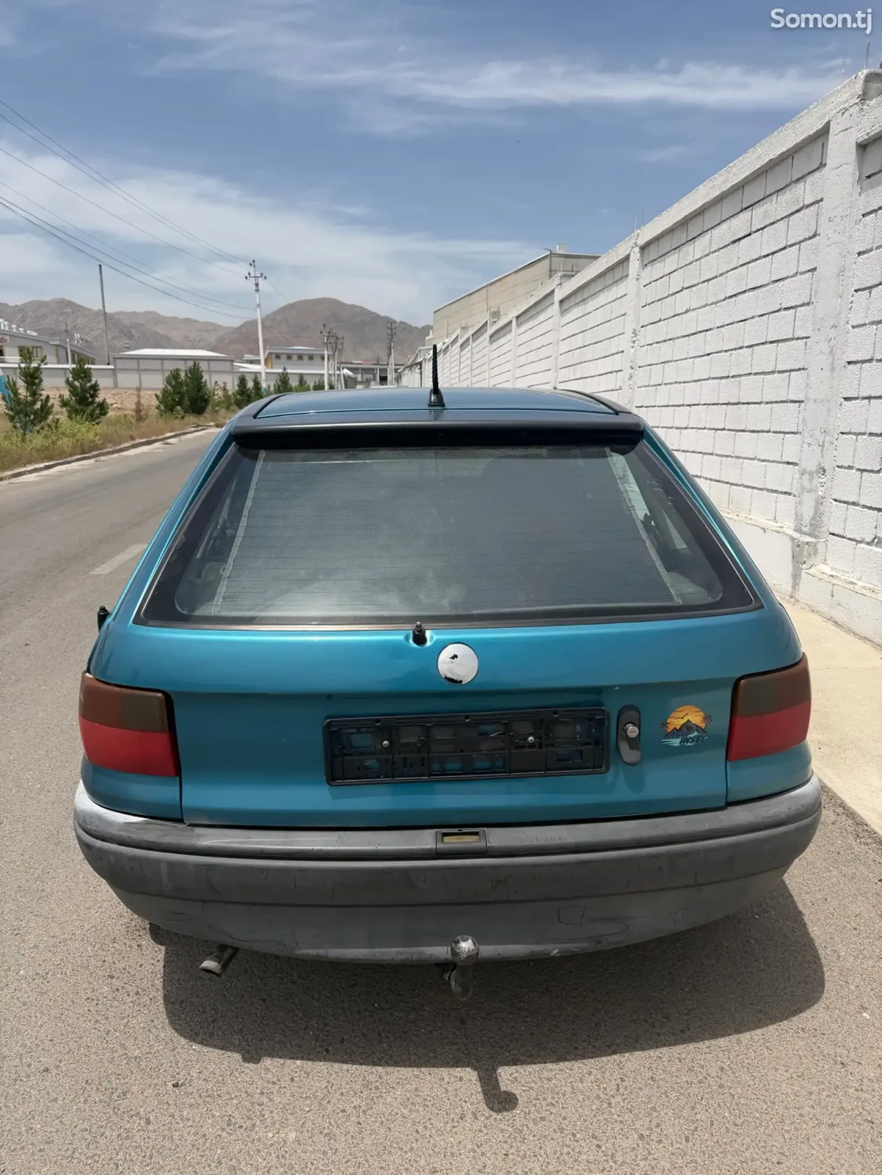 Opel Astra F 1993 · 1.6 MT