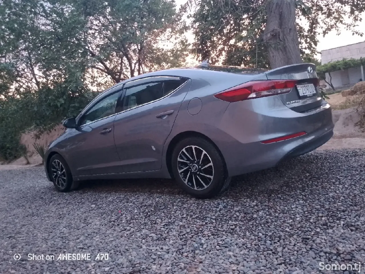 Hyundai Elantra 2017 · 2.0 AT