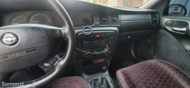 Opel Vectra B 2001 · 1.6 MT