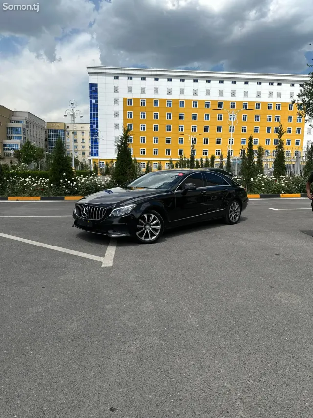 Mercedes-Benz CLS class 2015 · 2.5 AT