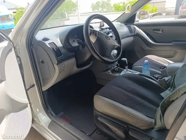 Hyundai Avante 2008 · 1.6 AT