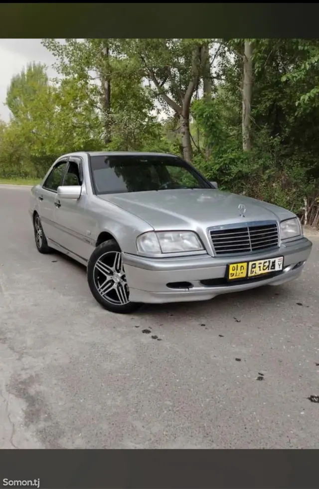 Mercedes-Benz C class 1999 · 2.0 MT