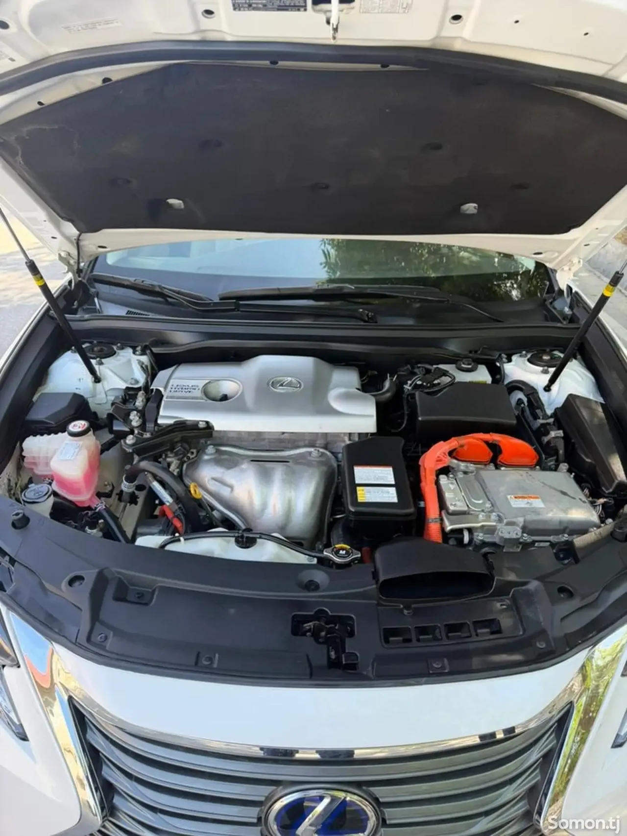 Lexus ES series 2018 · 2.5 AT