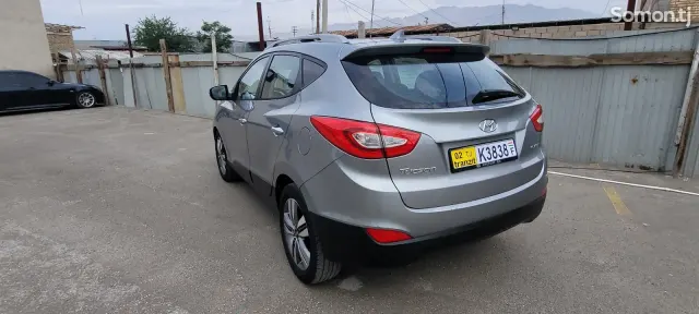 Hyundai Tucson 2014 · 2.0 AT