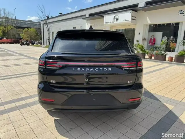 Leapmotor C11 2025 · AT