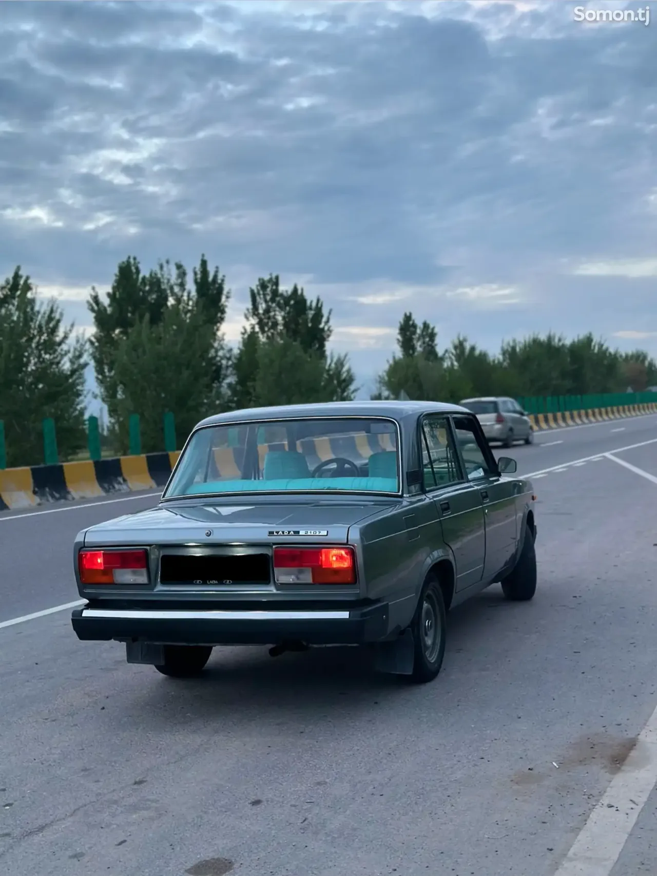 Lada (ВАЗ) 2107 2011 · 1.7 MT