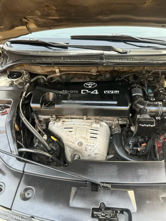 Toyota Avensis 2008 · 2.0 AT