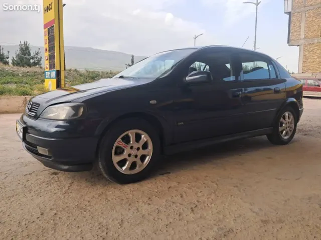 Opel Astra G 2002 · 1.6 MT