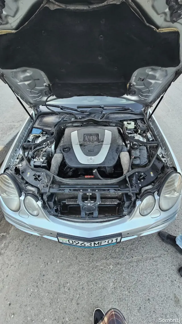 Mercedes-Benz E class 2006 · 3.5 AT