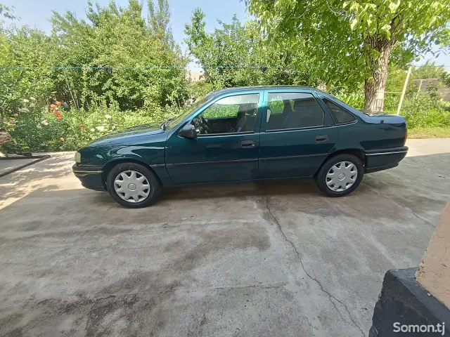 Opel Vectra A 1995 · 1.8 MT